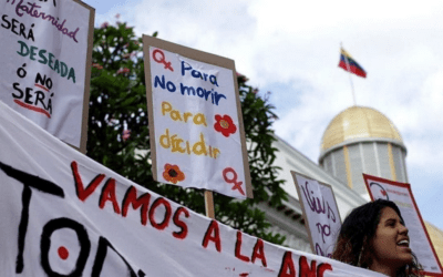 Discusión sobre despenalizar el aborto lleva 100 años relegada de la agenda pública